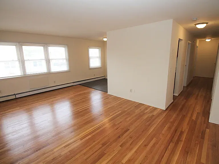 1 bed, 650 sqft, $1,575 — Photo 3