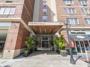 3107 City Pl, Edgewater, NJ 07020