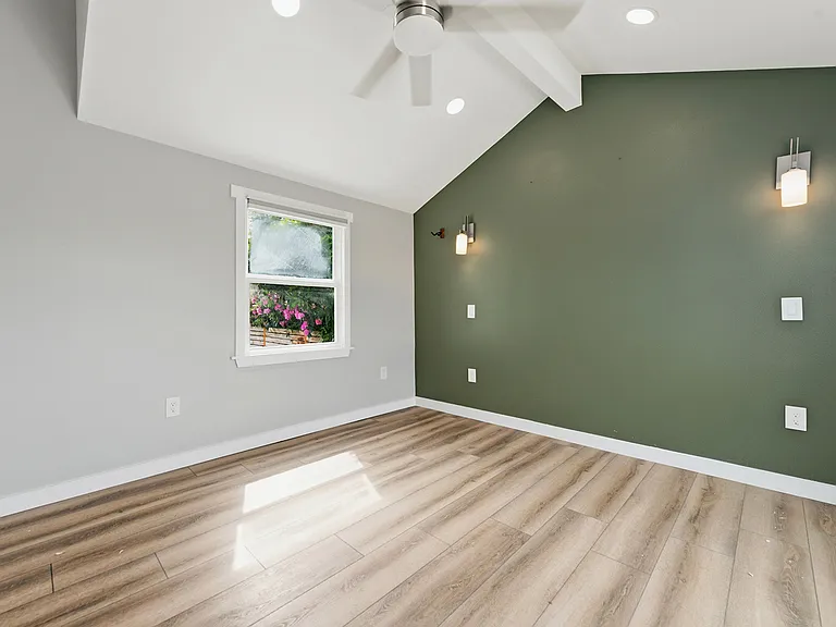 8717 16th Ave SW — Photo 12