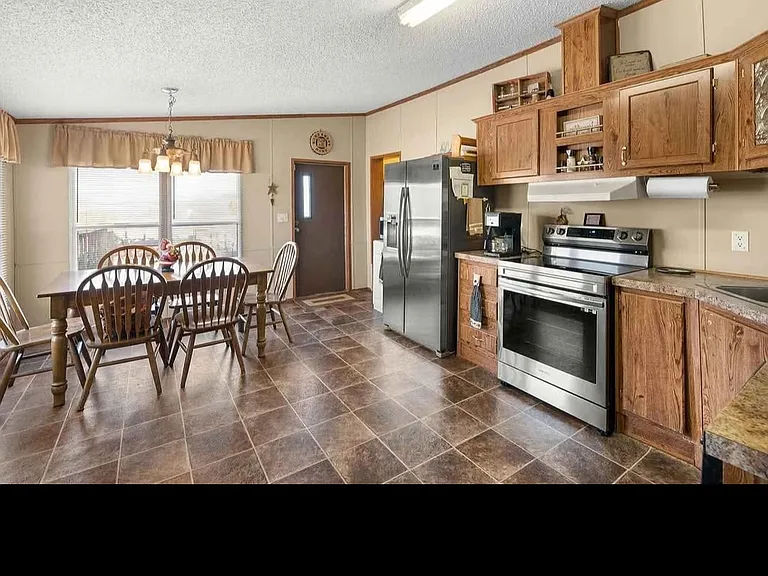 4823 Drake Rd — Photo 13