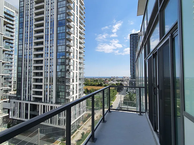 1195 The Queensway #807 — Photo 17