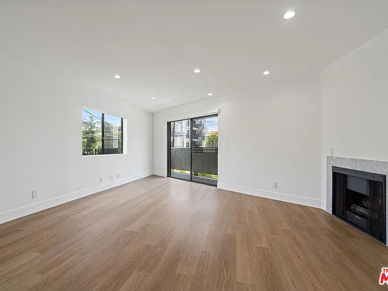 3939 Moore St #106 — Photo 3