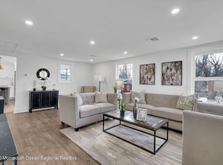 18 E 4th St, Howell, NJ 07731