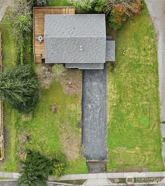 3rd image of 11329 Newcastle Way