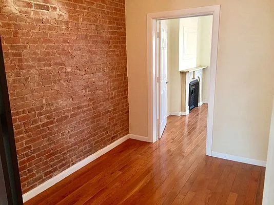 Rented by Remax Real Estate Professionals | media 20