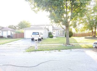 382 Malibu Dr, Romeoville, IL 60446