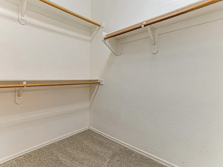 2081 E Runaway Bay Pl — Photo 11