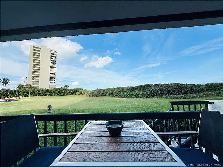 8800 S Ocean Dr #102 — Photo 41
