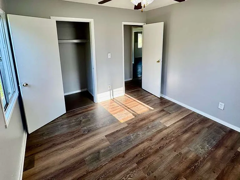 17001 Lipton Ave — Photo 4
