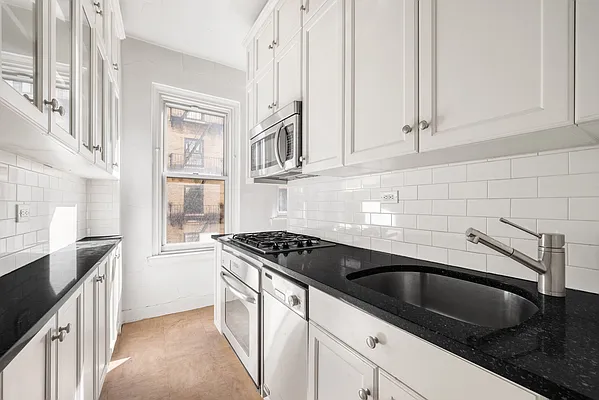 Rented by Compass | media 4