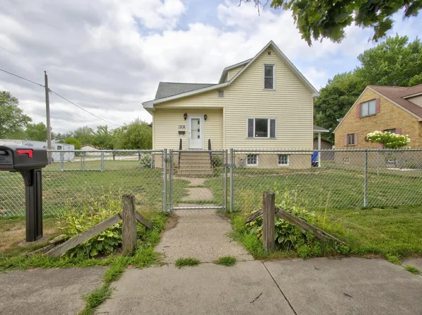 301 N Noquebay Ave, Peshtigo, WI 54157