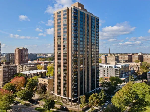 929 North Astor STREET #1106, Milwaukee, WI 53202