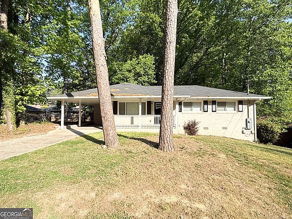 3rd image of 2185 Chinaberry Way SW