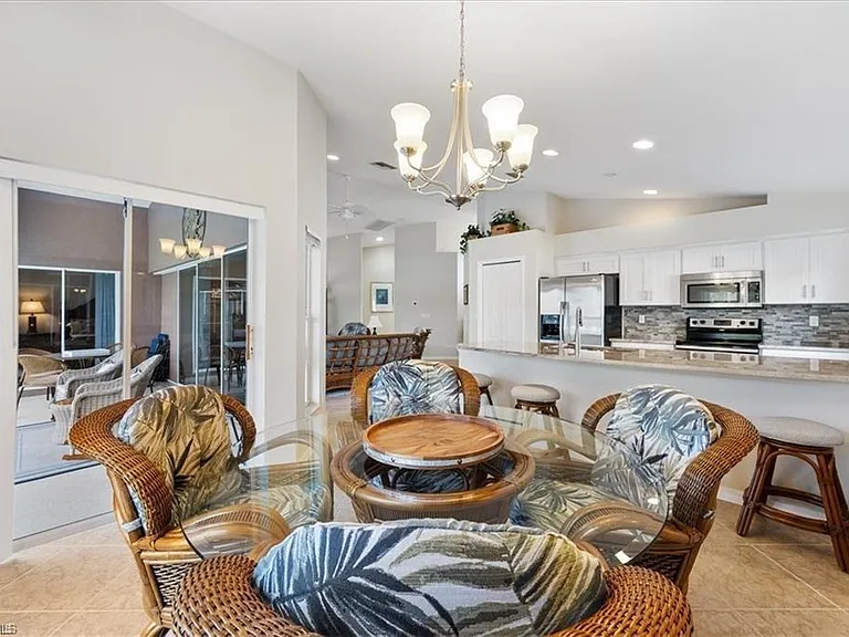 8432 Indian Wells Way — Photo 14