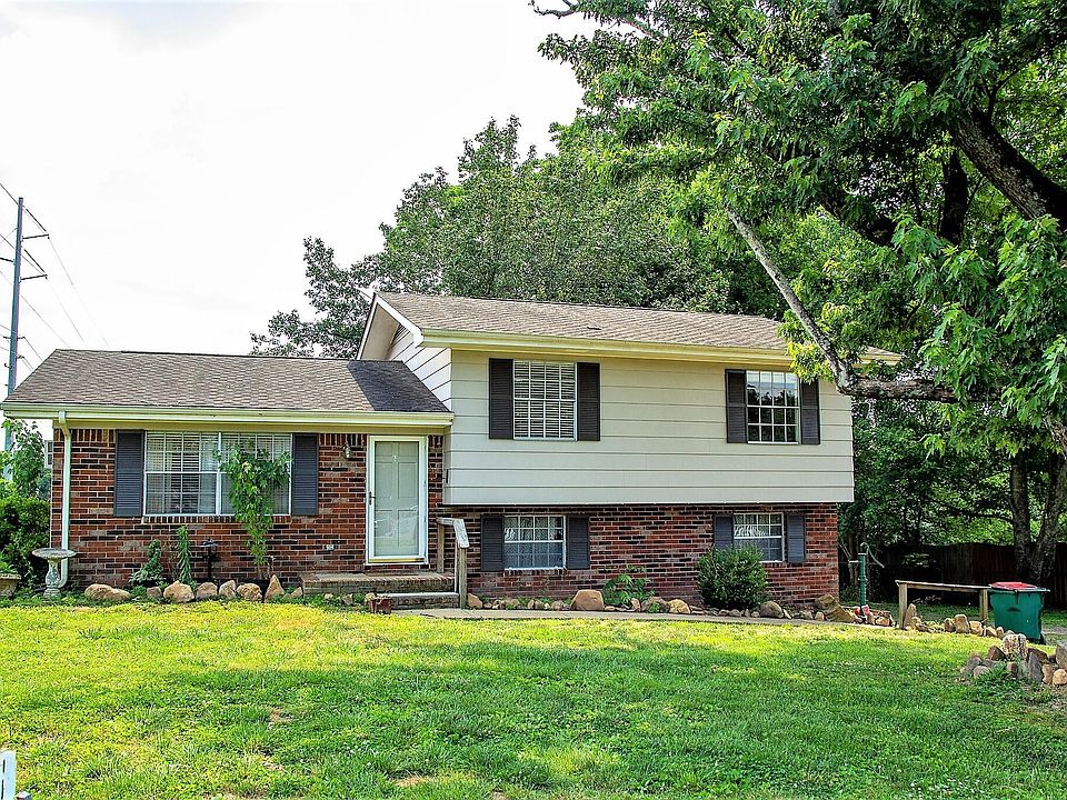 1st image of 3820 Eveningside Dr NW