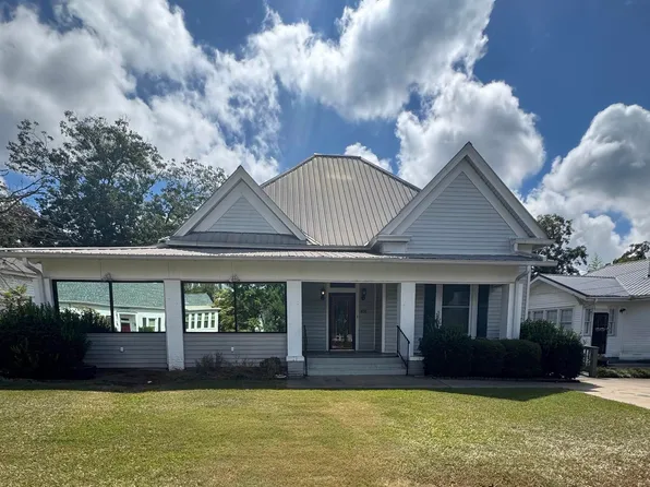 243 Guy St, Roanoke, AL 36274