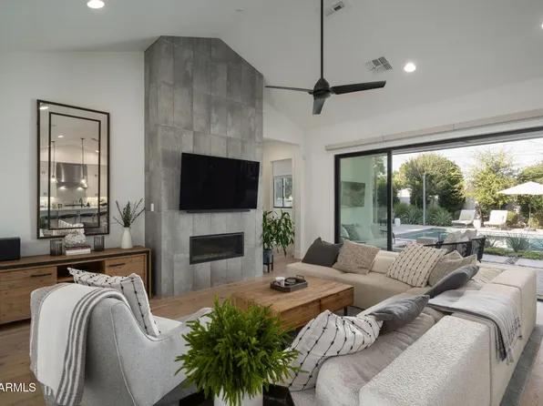 3226 E GLENROSA Avenue, Phoenix, AZ 85018