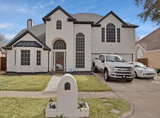 5809 Gloucester Ct, Arlington, TX 76018