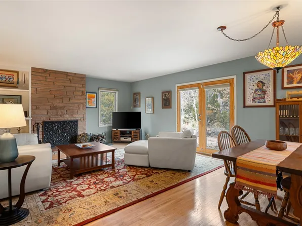 2213 Fort Union Dr, Santa Fe, NM 87505