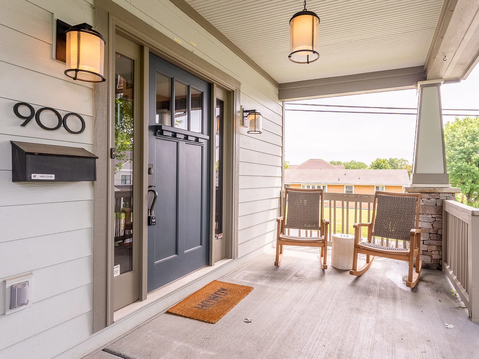 4 bed, 3504 sqft, $8,995 — Photo 4