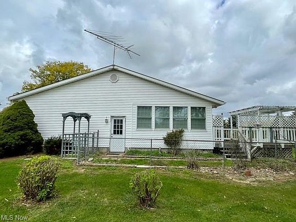 2nd image of 9887 Fox Knoll Dr