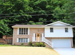 728 Lower Donnally Rd, Charleston, WV 25304