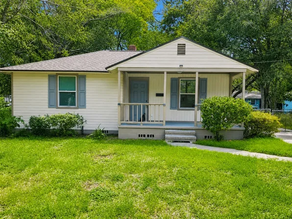 5020 Campenella Dr, Jacksonville, FL 32209