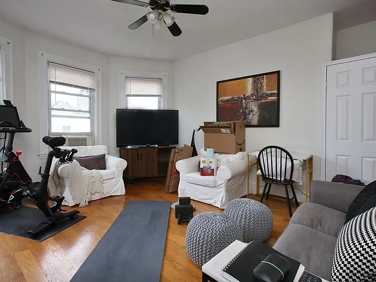 167 M St #3R — Photo 2
