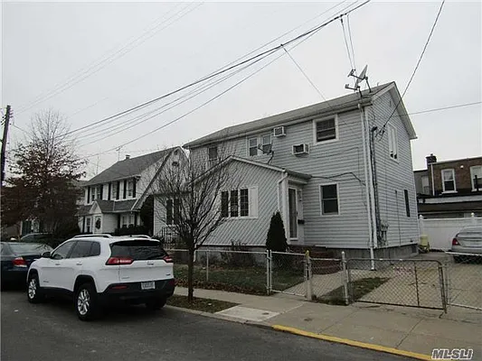 Sold by Laffey Real Estate | media 18