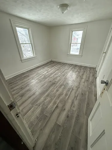 126 Benton St N #1/2 Photo 1