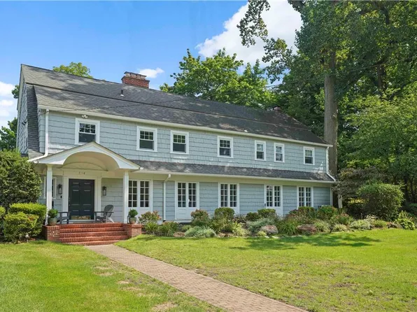 514 Pelham Manor Road, Pelham, NY 10803