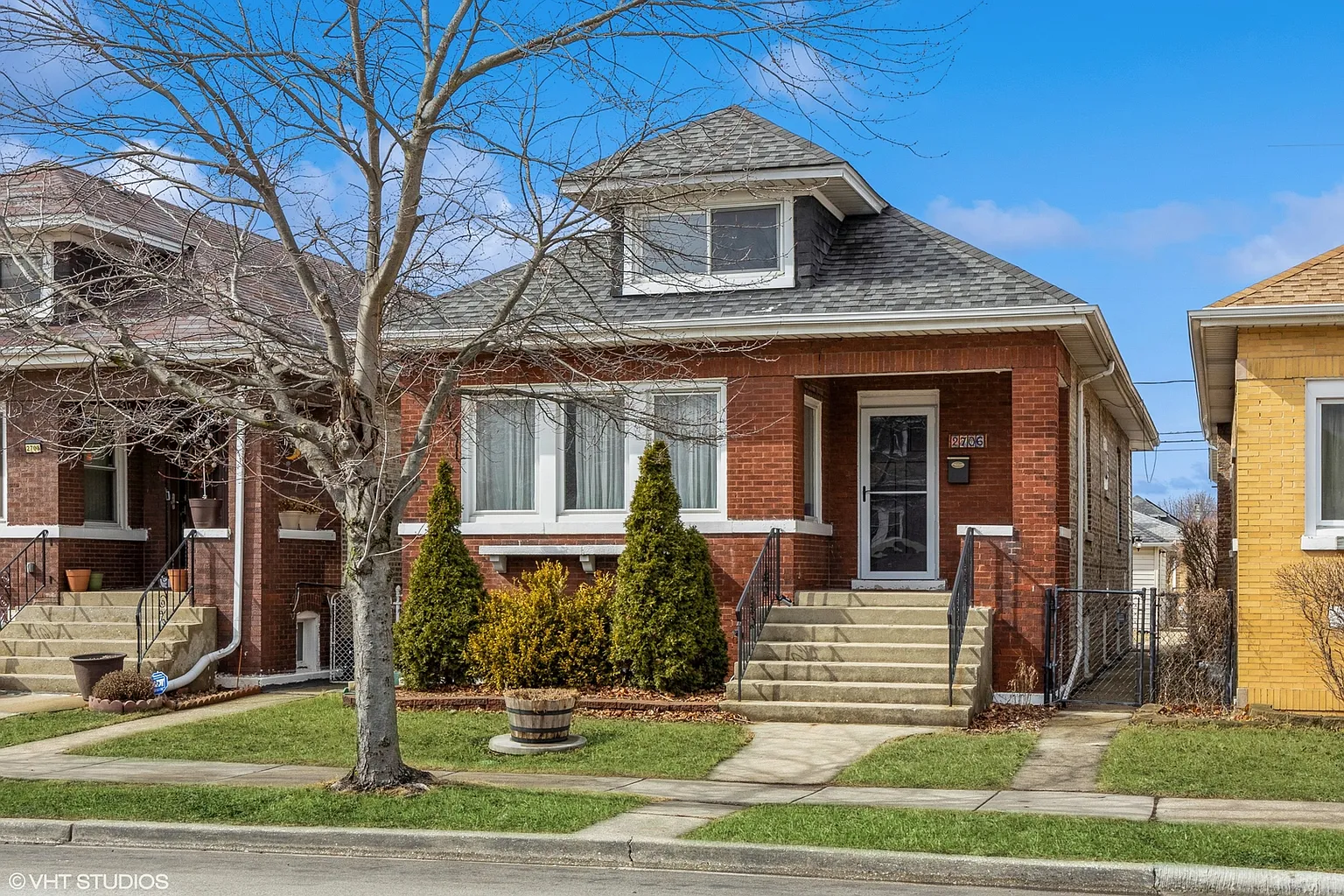 2706 Oak Park Ave photo 1