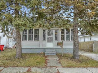 24236 Melrose St, Eastpointe, MI 48021