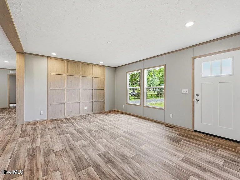 1200 Pony Farm Rd — Photo 3