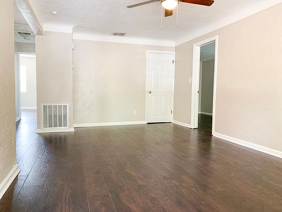 4th image of 4532 6th Ave N