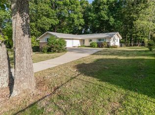 6324 Shore Cir, Douglasville, GA 30135