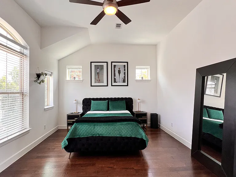 2705 Yellow Jasmine Ln — Photo 27