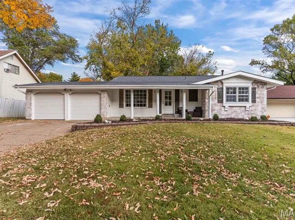 11848 Barden Tower Rd, Florissant, MO 63033