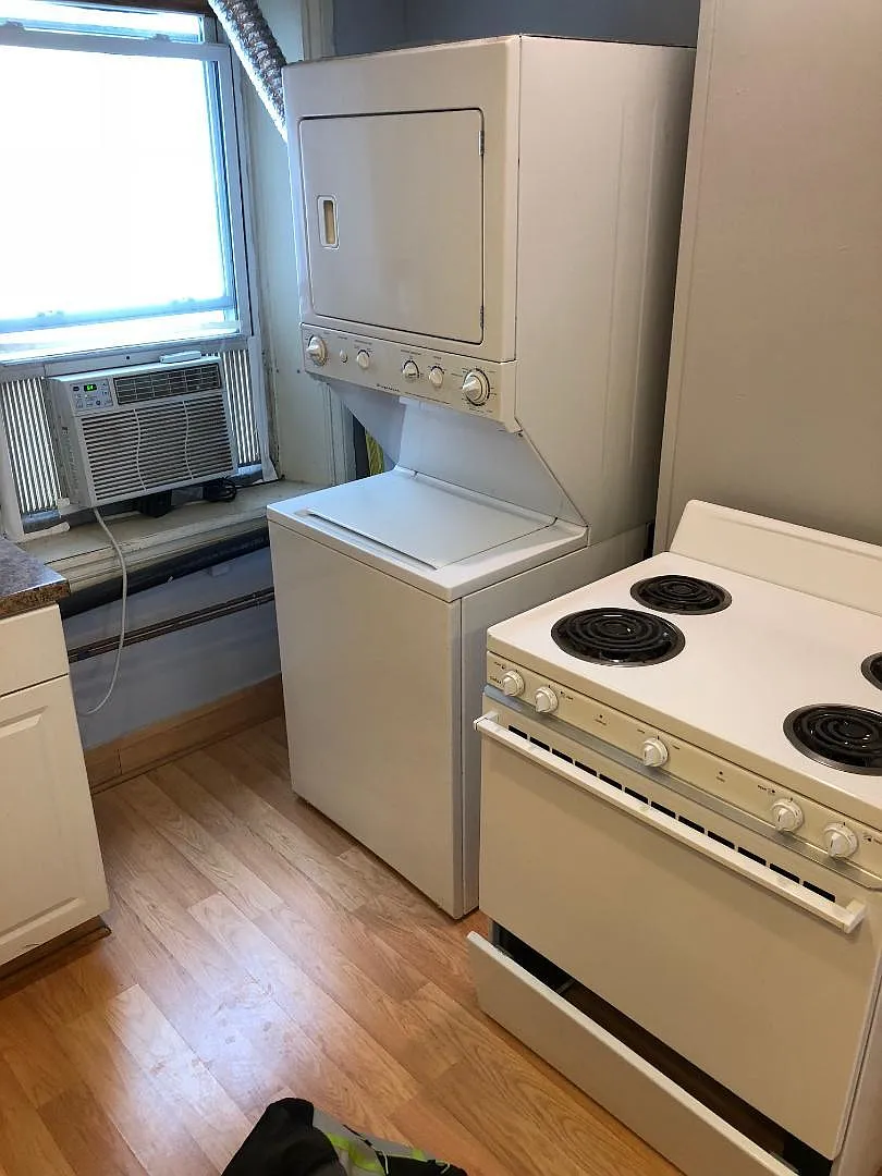 2 bed, 500 sqft, $1,600 — Photo 1