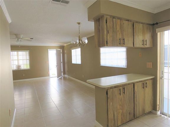 4th image of 6653 Dartmoor Ln #6A