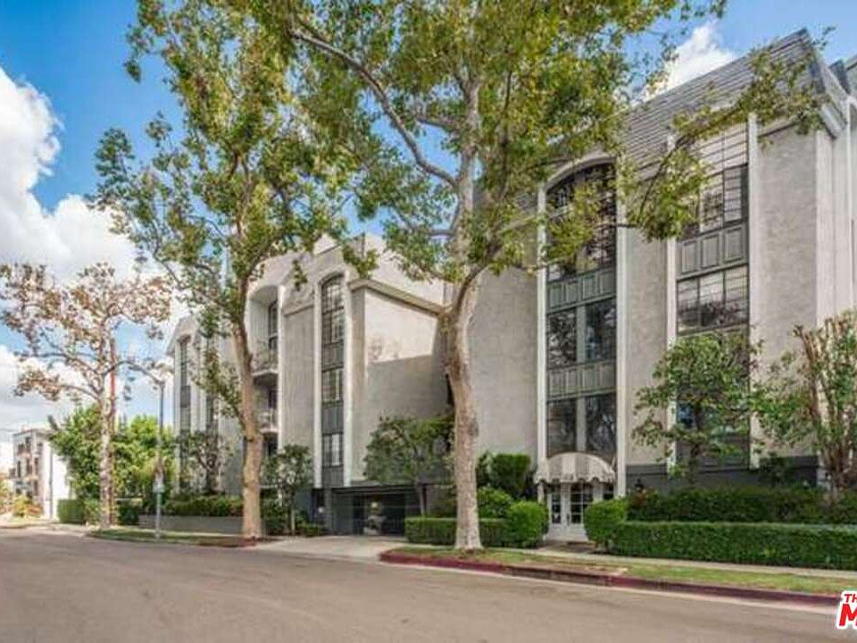 1st image of 1112 S Bedford Dr APT 201