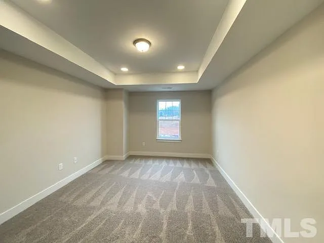 904 Hillman Ln — Photo 16