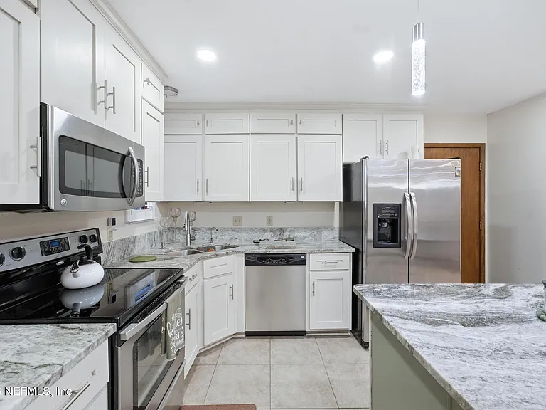 5404 Spring Brook Rd — Photo 7
