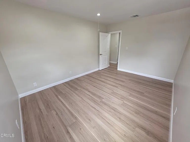 6829 Murietta Ave — Photo 35