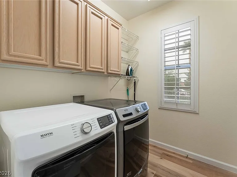 2565 Leighton Ave — Photo 17