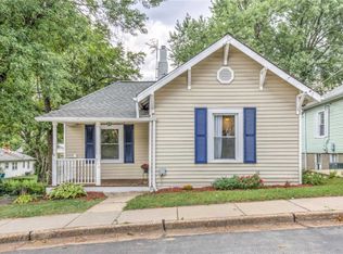 709 S 8th St, Saint Charles, MO 63301