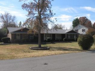 1709 Single Tree Way, Bowling Green, KY 42103
