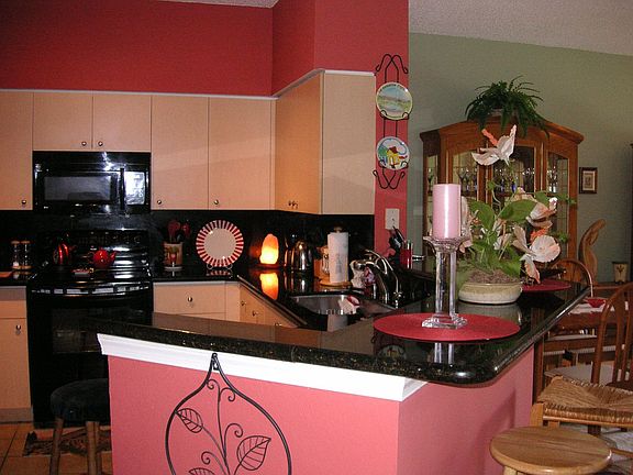 Kitchem w/ granite counter tops