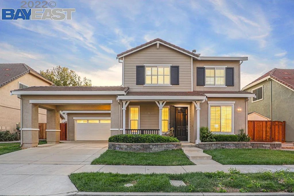 97 Heritage Way photo 1