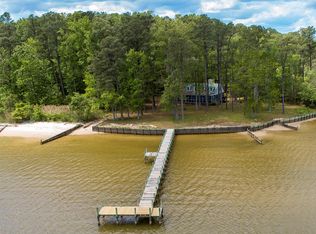 1744 Wilton Rd, Hague, VA 22469